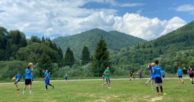 Тренування, вивчення англійської та молитва: гравці ФК «Покрова»  поїхали у футбольний табір